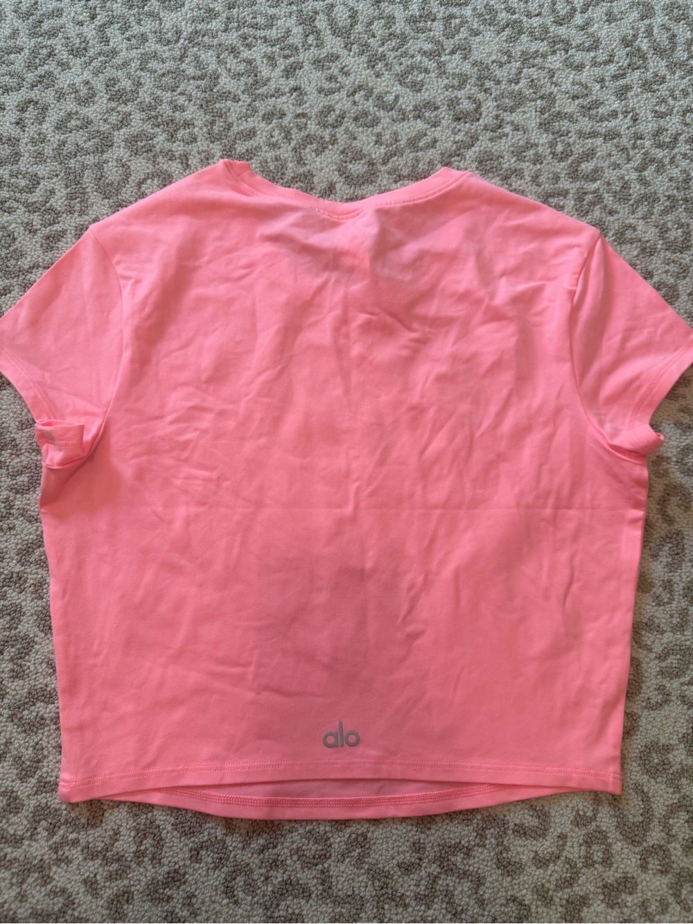 ALO Yoga Coral Pink Cropped Crewneck Tee - Picture 2 of 3